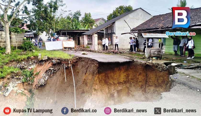 5 Keluarga Diungsikan Akibat Longsor di Way Tenong Lambar