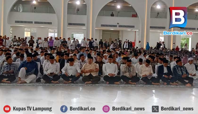 Di Tengah Sorotan Hukum, Arinal Hadiri Peresmian Masjid Raya Al-Bakrie