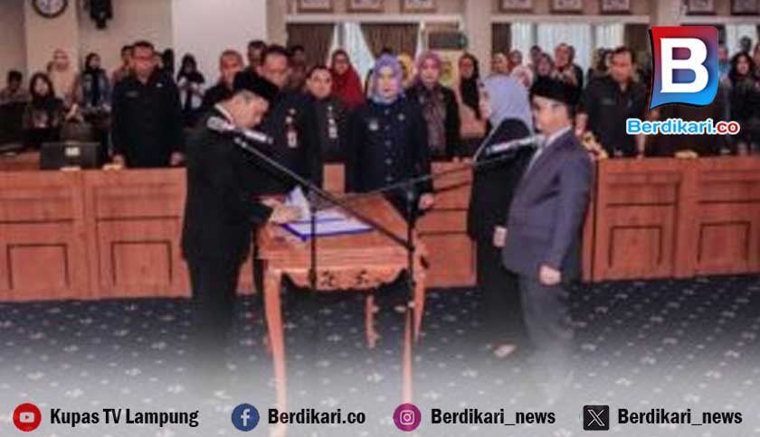 Lantik Dua Kadis, Marindo Pesan Pejabat Harus Bisa Kerja Cerdas dan Kolaboratif