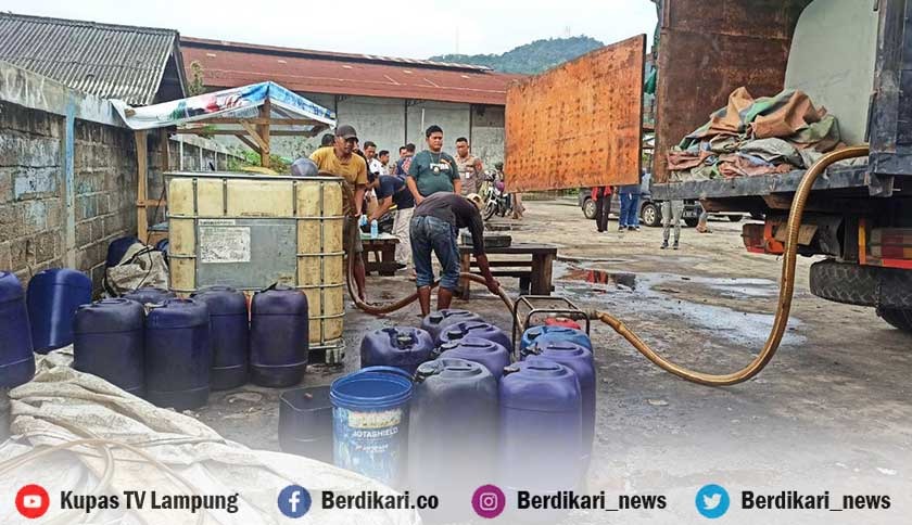 Polda Bongkar Penimbunan 12 Ton Solar di Balam-Lamsel, Tangki Truk Dimodifikasi Bisa Tampung 10 Ton