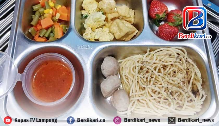 Puluhan Siswa Dilarikan ke RS Usai Santap MBG, Dapur Penyedia Langsung Disetop
