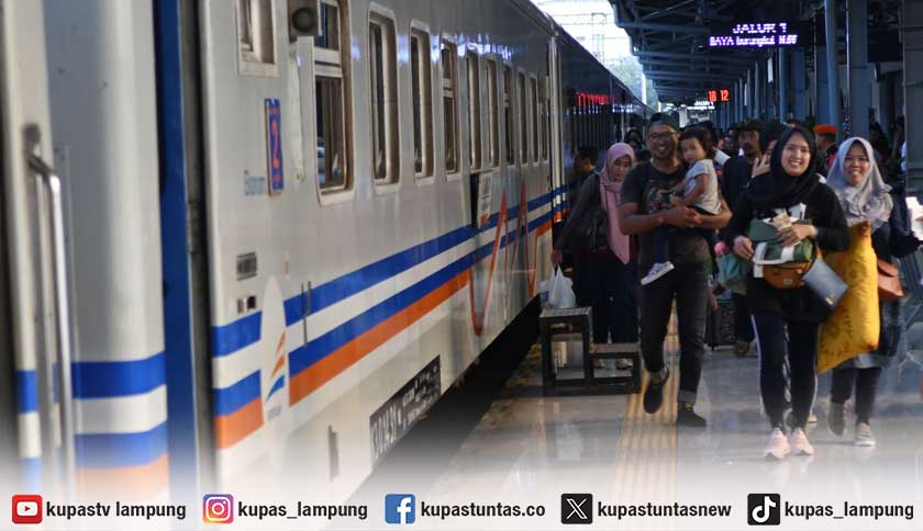 Mudik 2024, Penumpang Kereta Api Diproyeksi Padati Stasiun H-4 Lebaran